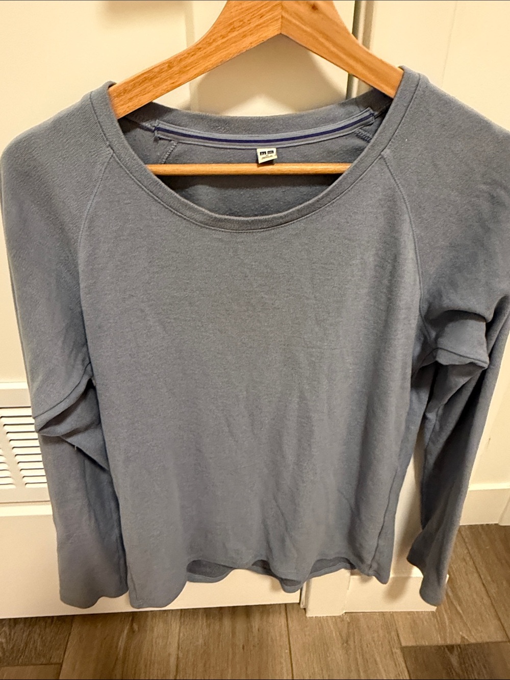 Uniqlo Women's Long-Sleeve Scoop Neck Top - Dusty Blue